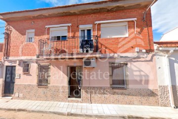 House 2 Bedrooms in Cobeja