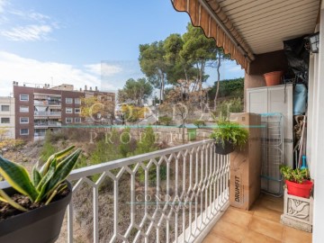 Apartment 4 Bedrooms in Martorelles