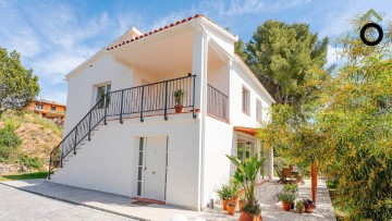 House 4 Bedrooms in Mas Alba-Can Lloses