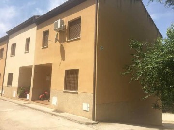 House 3 Bedrooms in Pastrana