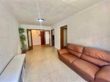 Apartment 3 Bedrooms in Vallpineda