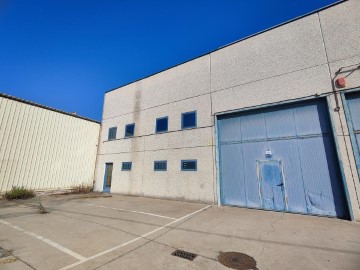 Industrial building / warehouse in Viana