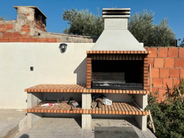 House 3 Bedrooms in El Burgo de Ebro