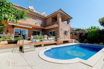 House 5 Bedrooms in Can Serrafossà - La Perla - Els Avets