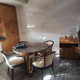 Apartment 4 Bedrooms in Benaguasil