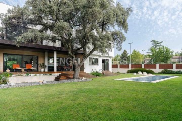 House 6 Bedrooms in El Pinar - Punta Galea