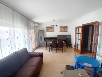 Apartment 4 Bedrooms in Pou del Merli