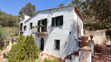 Quintas e casas rústicas 5 Quartos em Corbera de Llobregat