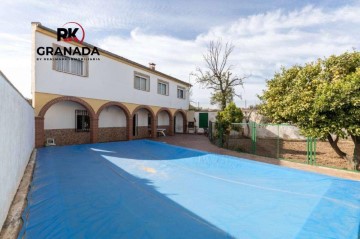 House 12 Bedrooms in Ogíjares