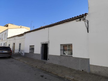 Maison 4 Chambres à Zafra