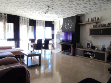 Apartment 3 Bedrooms in Prats de Lluçanès