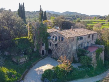 Quintas e casas rústicas 11 Quartos em Monells