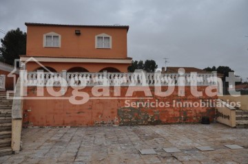 House 8 Bedrooms in Cañapar