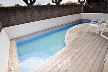 House 3 Bedrooms in Puig