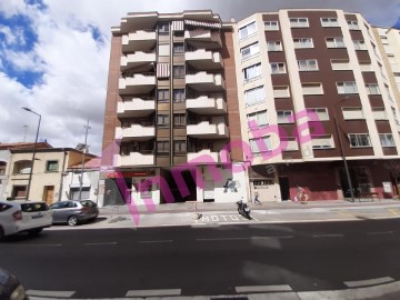 Apartamento 3 Quartos em Allendeduero - Barrio de la Estación