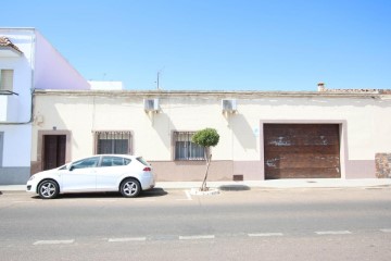 Maison 4 Chambres à Montijo