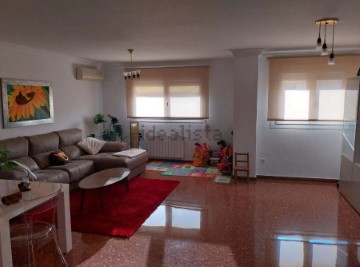 Apartment 3 Bedrooms in Bétera Centro