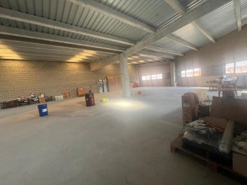 Industrial building / warehouse in Llevant