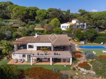 House 4 Bedrooms in Residencial Begur - Esclanyà