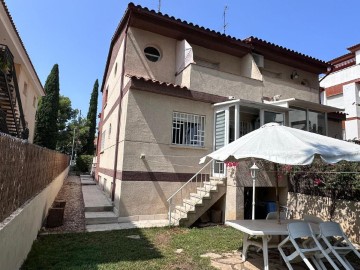 Maison 4 Chambres à Segur de Calafell