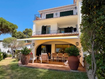 House 4 Bedrooms in Llafranc