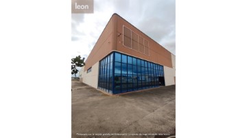 Industrial building / warehouse in Recajo