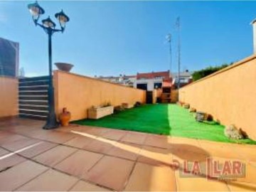 House 3 Bedrooms in Vilanova del Vallès