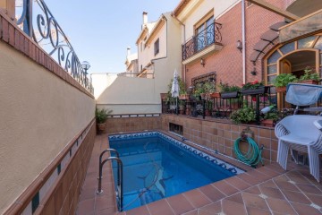 House 4 Bedrooms in Barrio de los Periodistas