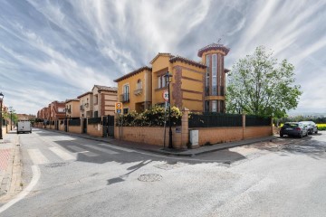 Casa o chalet 4 Habitaciones en Gójar