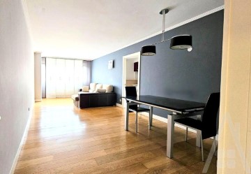 Apartamento 2 Quartos em Avenida