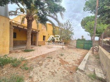 House 3 Bedrooms in Antas