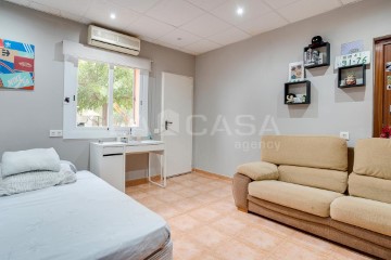 House 3 Bedrooms in Bigues