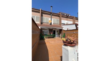 House 5 Bedrooms in La Romanica (Antes de la Creu)