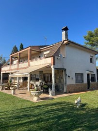 Maison 5 Chambres à Montserrat Park