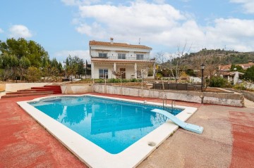 Casa o chalet 5 Habitaciones en Urbanización Vall d'Umbri-1