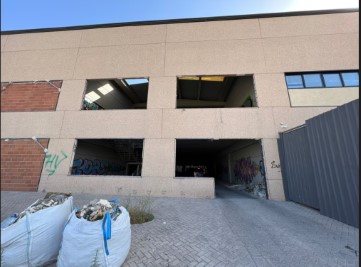 Industrial building / warehouse in El Señorío de Illescas