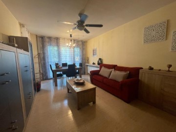 Apartment 3 Bedrooms in Vilanova del Camí