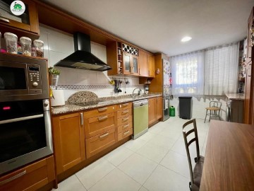 Apartment 3 Bedrooms in Leganés Norte