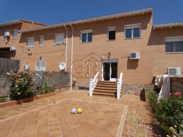 Casa o chalet 4 Habitaciones en Yeles