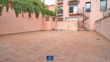 Apartment 3 Bedrooms in La Garriga Centro