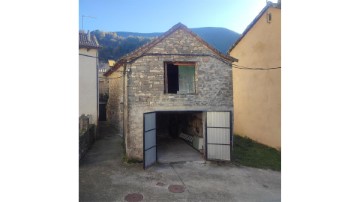 Casas rústicas en Sabiñanigo Centro-Aurín