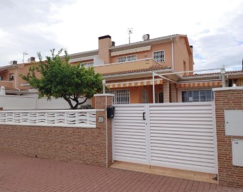 Casa o chalet 4 Habitaciones en Roda de Barà Centro