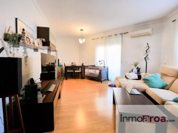 Apartment 3 Bedrooms in Bétera Centro