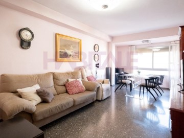 Apartment 4 Bedrooms in Ermita