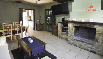 House 5 Bedrooms in La Bisbal d'Empordà