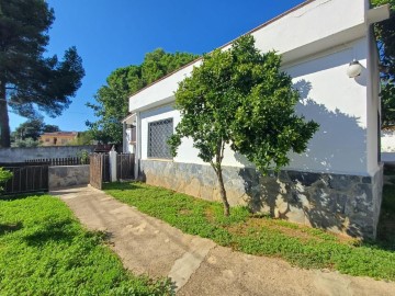 House 4 Bedrooms in Piera