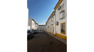 House 3 Bedrooms in Almensilla