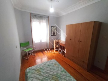 Apartamento 3 Quartos em Burgos Centro