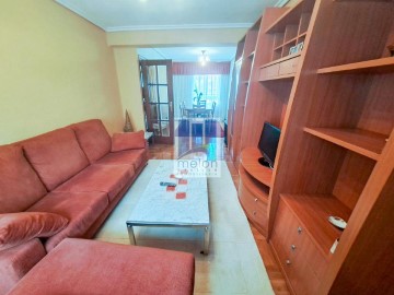 Apartment 3 Bedrooms in Burgos Centro