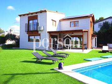 House 3 Bedrooms in Urbanización Montesano